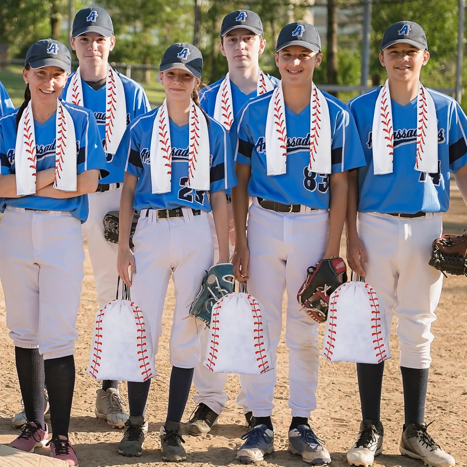 18 Pcs Sport Gifts Set Baseball Softball Soccer Party Favors - Baseball Softball Soccer Cooling Towel Reusable Water Bottle and Drawstring Bag for Sports Teams Party Supplies