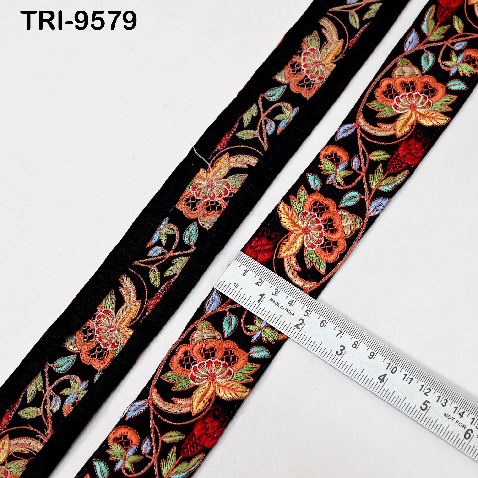 9 Yard Embroidery 5cm Ribbon Beige Trim Tape Embellish Embroidered Saree Border Costume Crafting Sewing Beach Bag Tote Pouche Wall Hanging