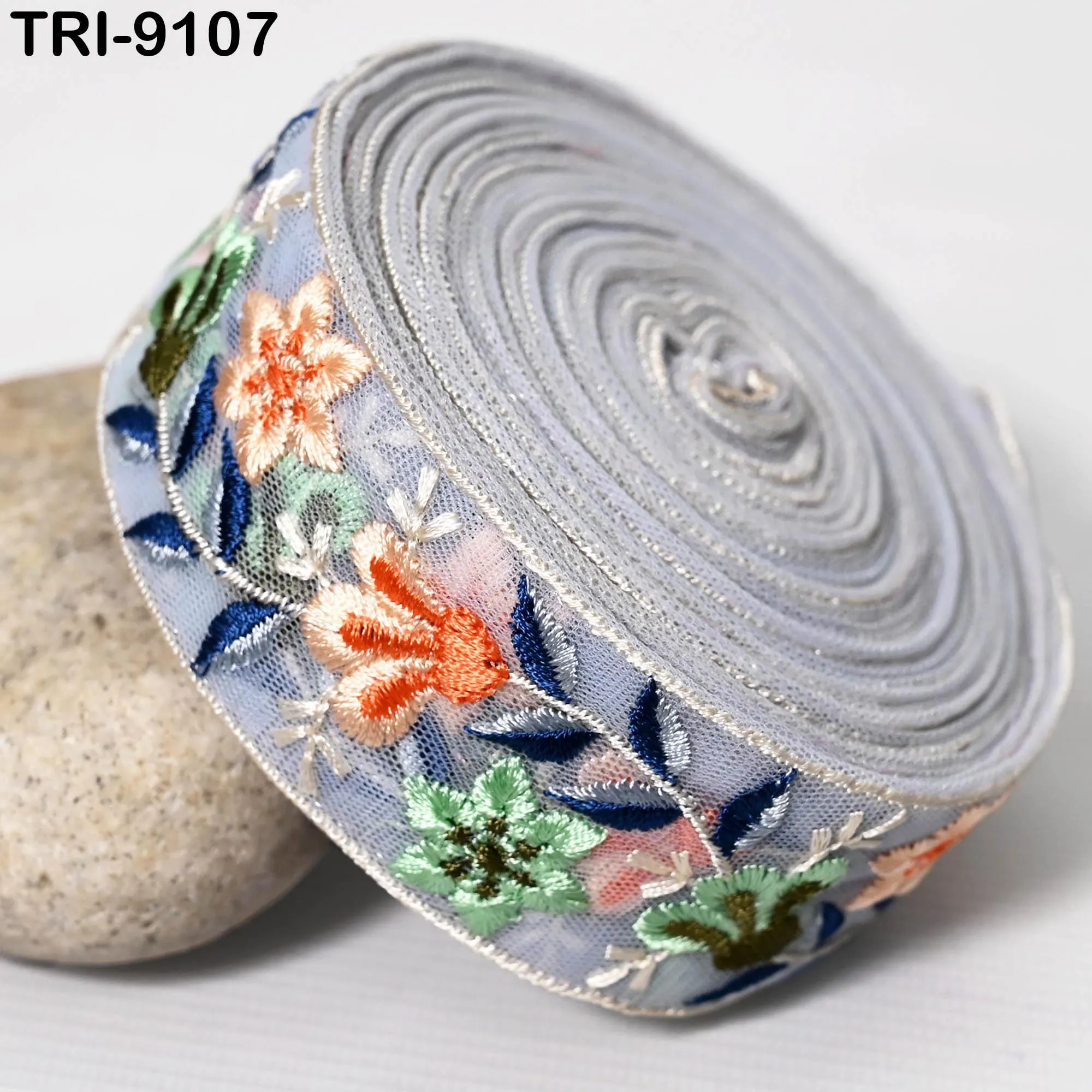 9 Yard Embroidery Trim Fabric 4cm Embellishment Sari Ribbon Sewing DIY Crafting Border Indian Embroidered Trimming Cushion Laces Home Decor