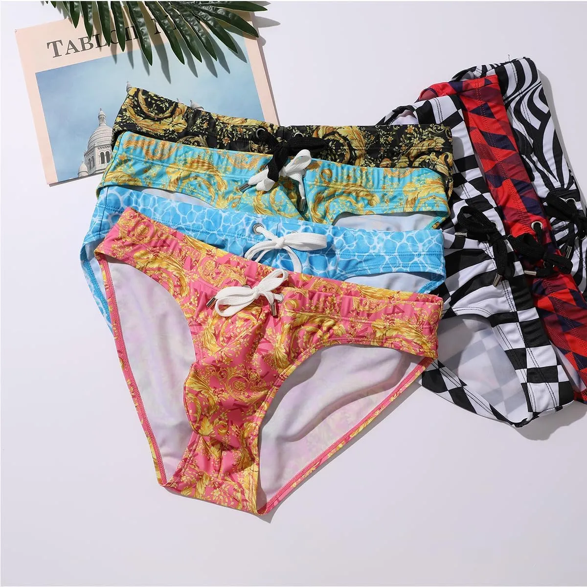 Arjen Kroos Men's Sexy Printed Swim Briefs Tagless Bikini Pattern Swimwear with Drawstrings