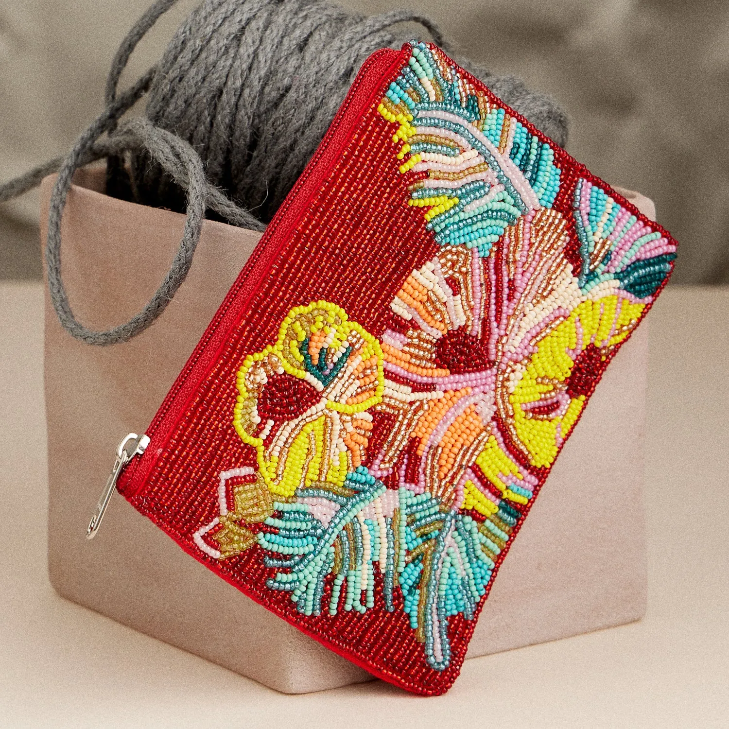 Beaded Tropical Hibiscus Clutch – Red Floral Zip Pouch, Vibrant Summer Purse