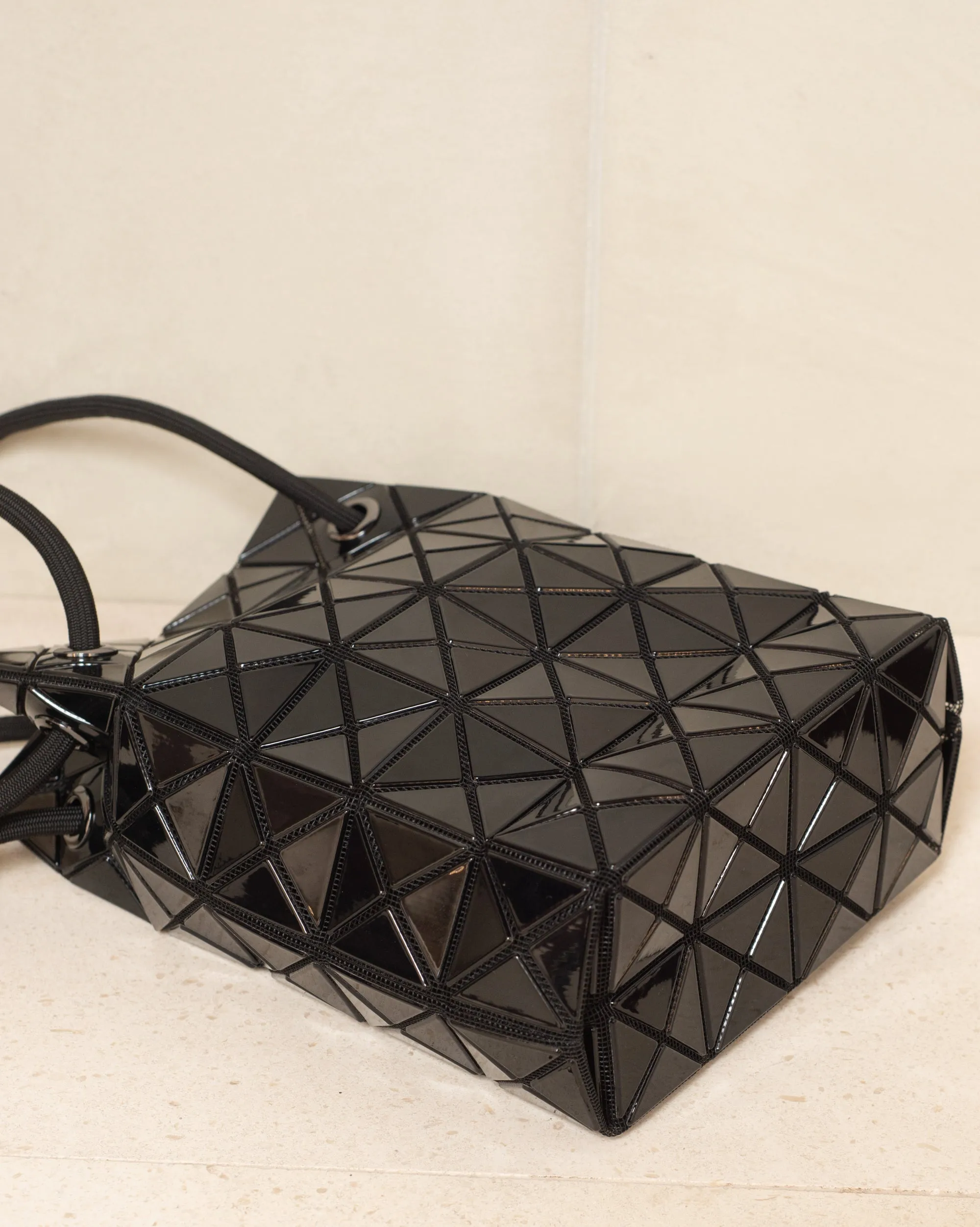 Black Wring Bag
