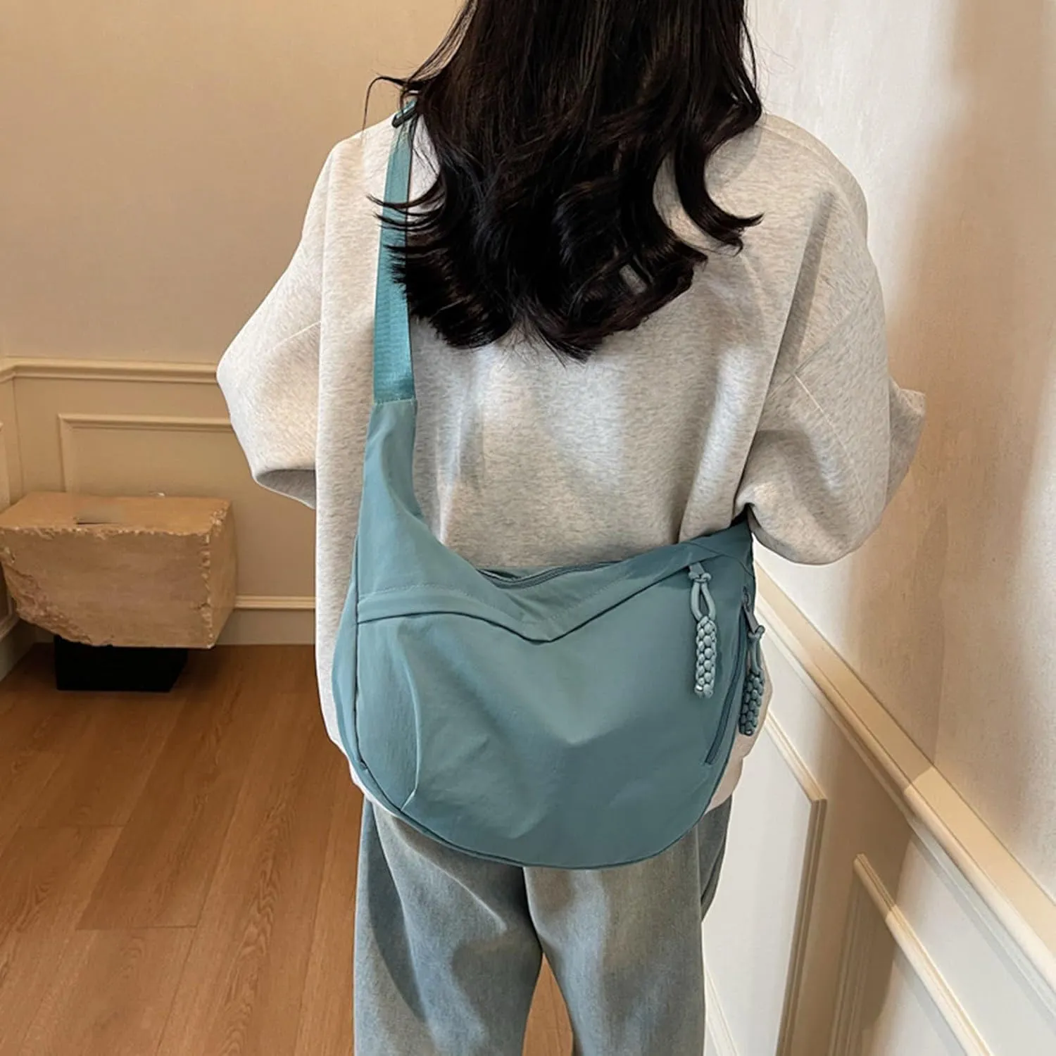 Crescents Bag Small Slings Crossbody Bag with Half Moon Shape Multi Pocket Slings Bag Moon Bags Slouchy Dumpling Bags