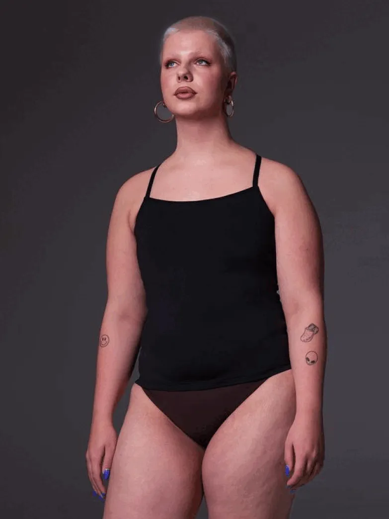 Enhancing Cami Top black