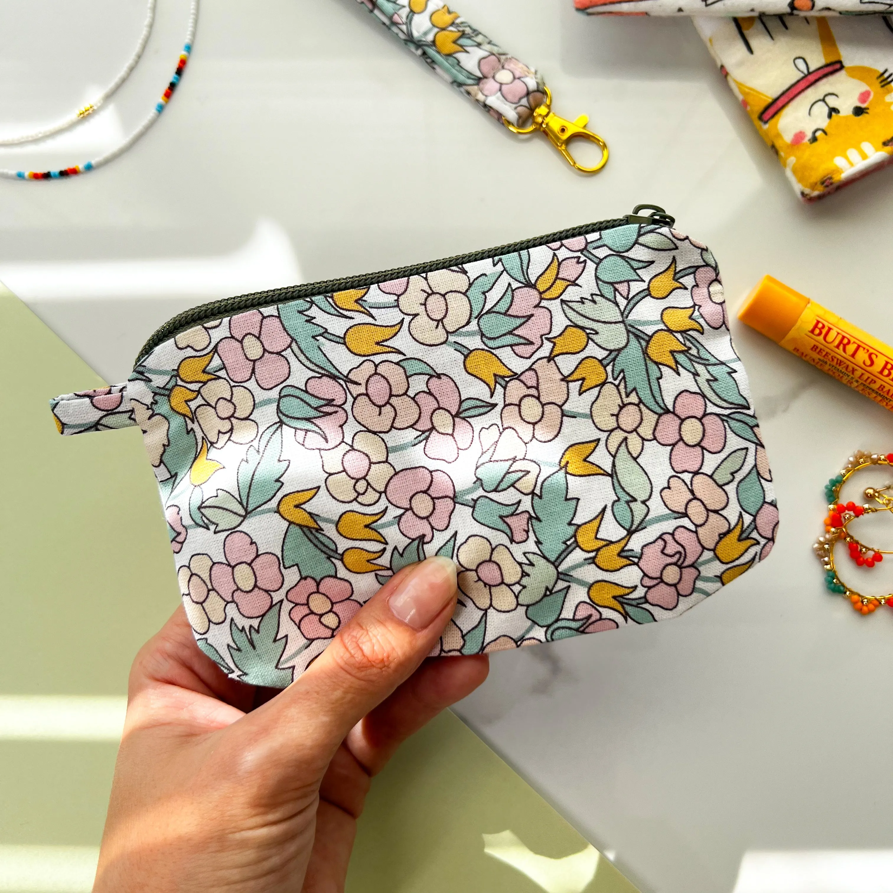 Floral Coin Purse, Handmade Zipper Pouch, Cute Purse