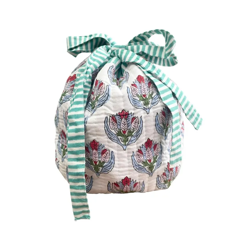 Flower Bunch Motif Wash/Lotions & Potions Bag