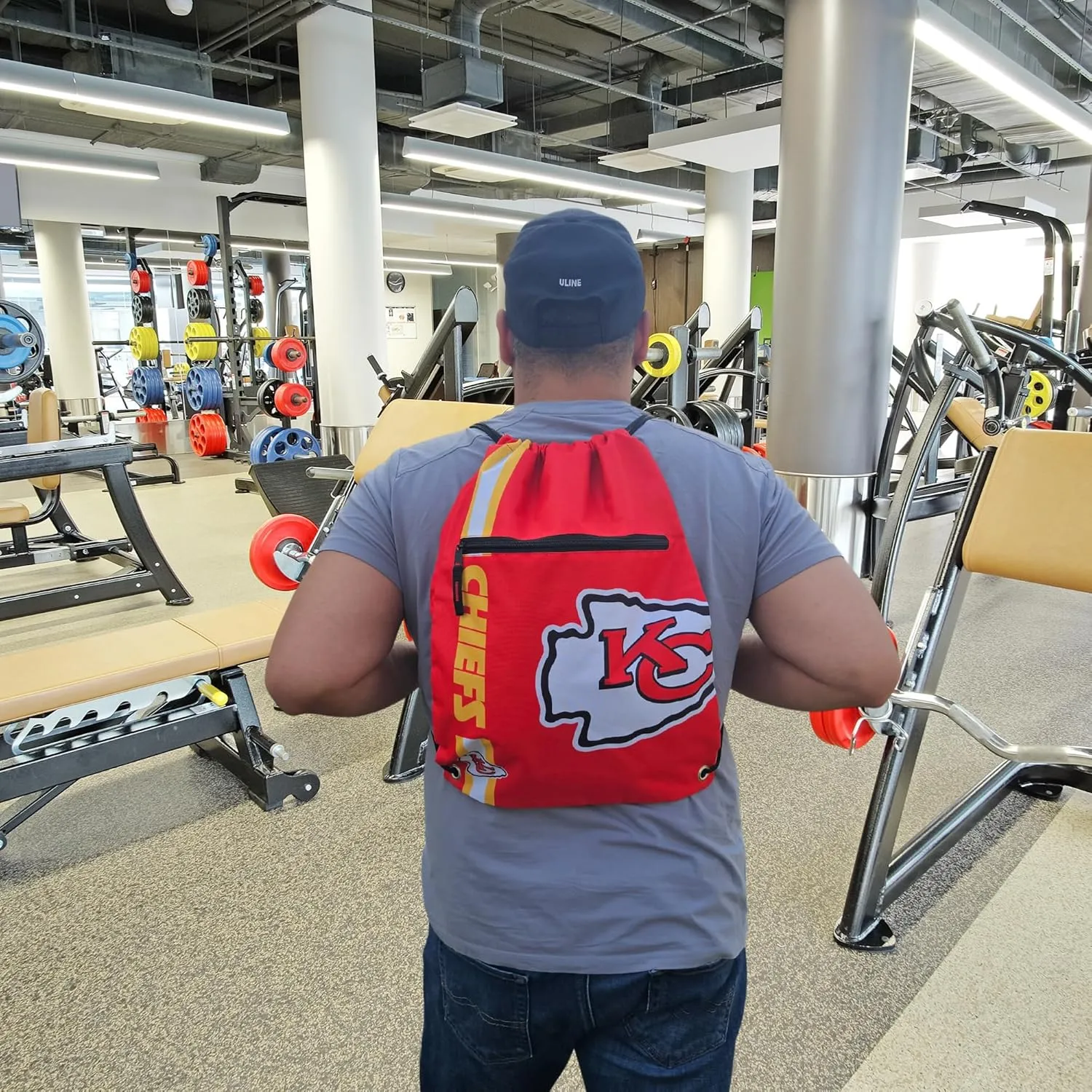 FOCO Kansas City Chiefs Big Logo Drawstring Backpack with Zippered Pocket – Limited Edition Chiefs Bag – NFL Gear for the AFC West – Show Your Team Spirit with Officially Licensed Chiefs Fan Gear