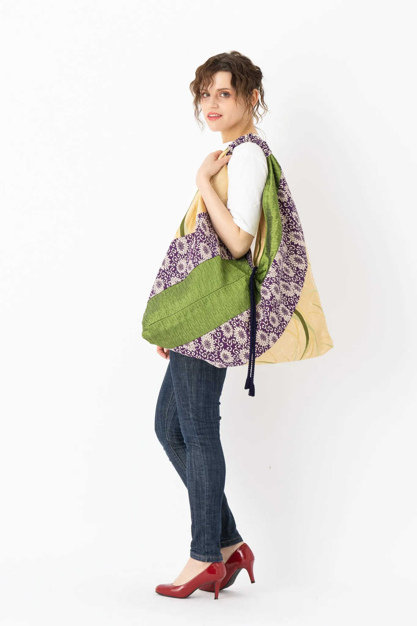 Grass and Chrysantemum Embroidered Boho Bag