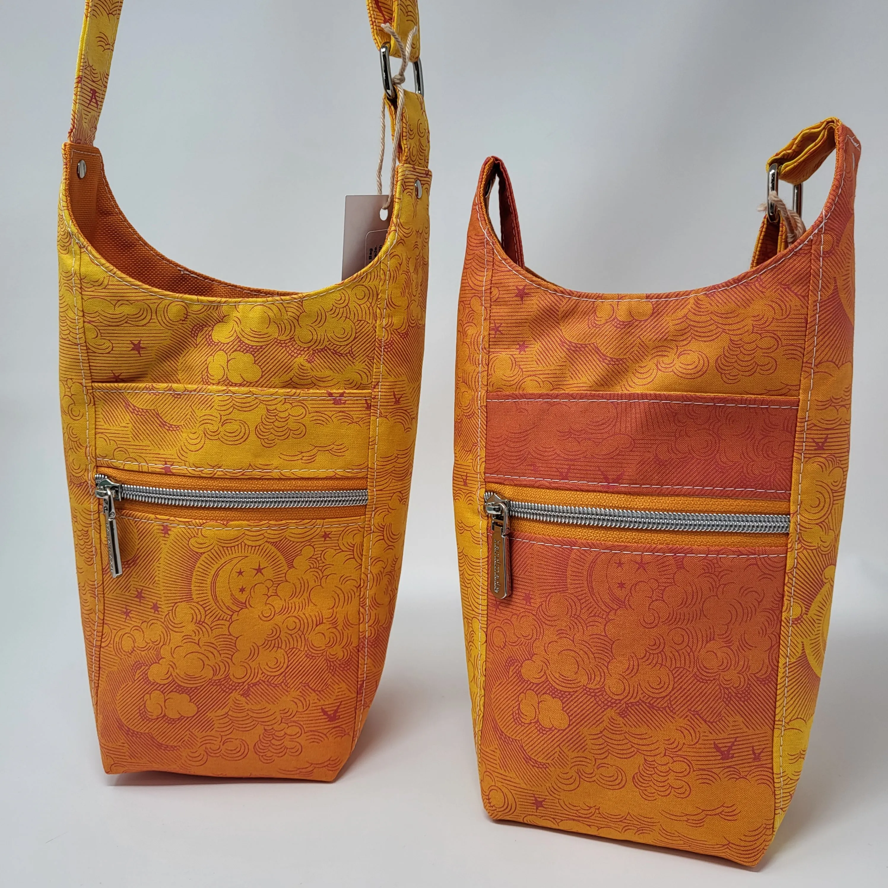H2O2Go Crossbody Water Bottle Bag - Orange Fluffy Clouds