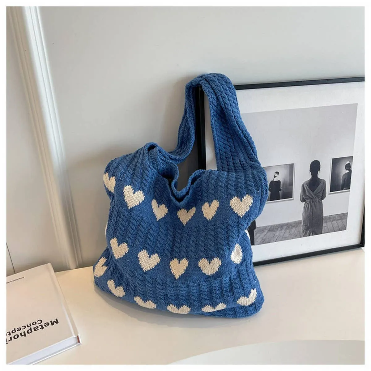 HEART KNIT TOTE BAG
