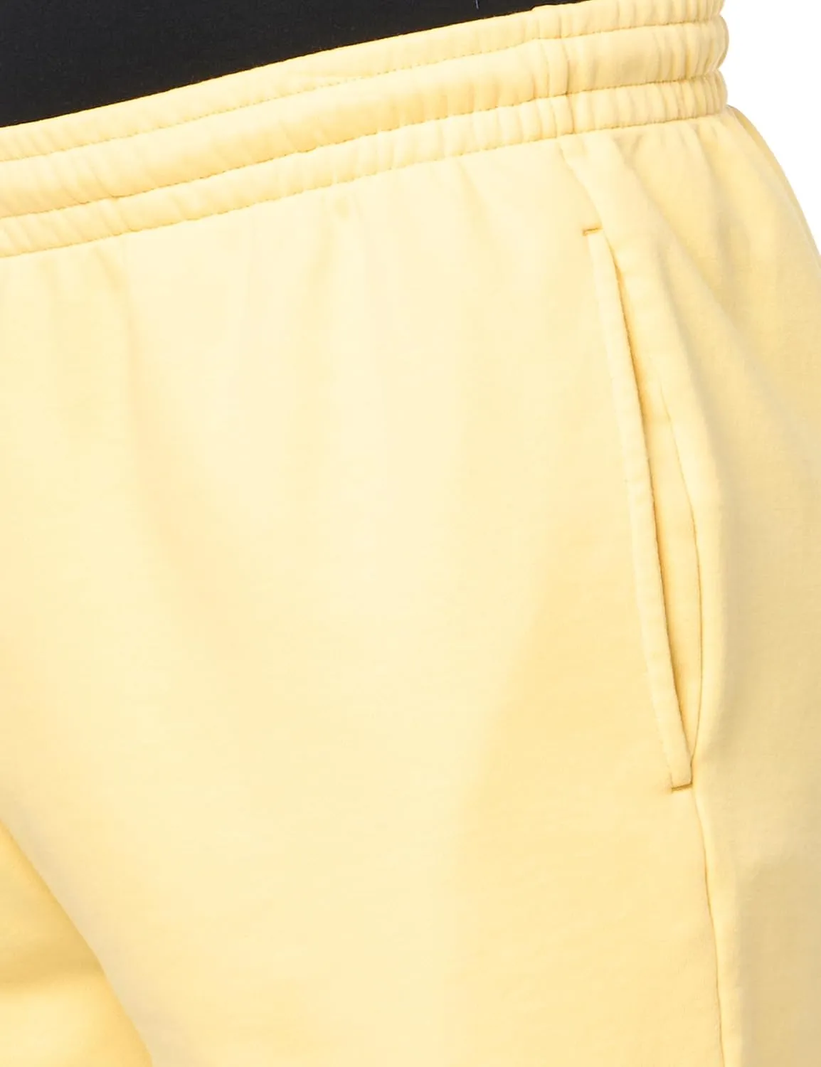 Lacoste Men's Regular Fit Shorts with Adjustable Waist 4"