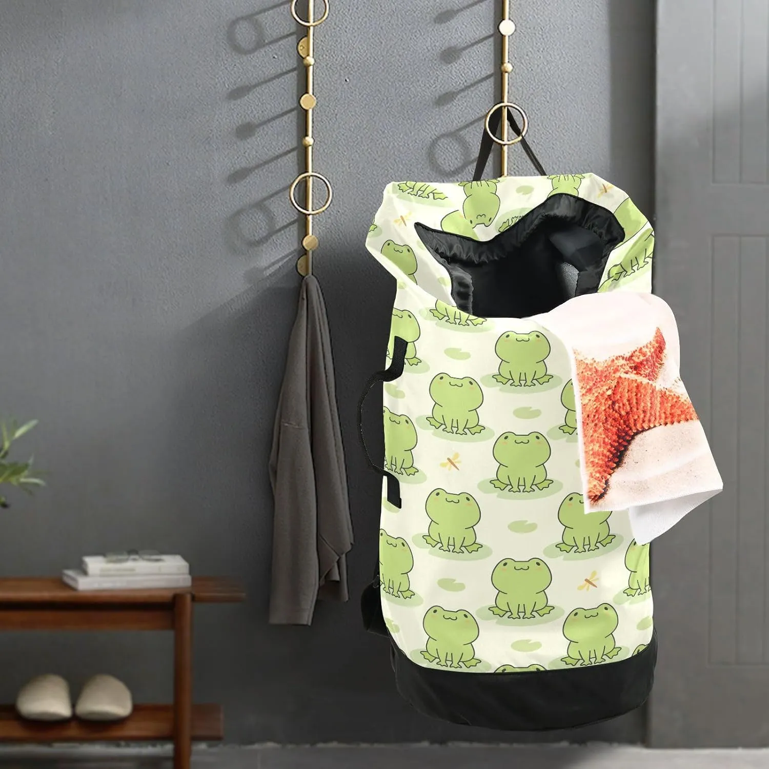 MNSRUU Washable Laundry Bag Backpack Large Dirty Clothes Bag with Adjustable Shoulder Strap Handles, Cute Frog Extra Laundry Heavy Duty Drawstring Bag for Travel College Grey Camping