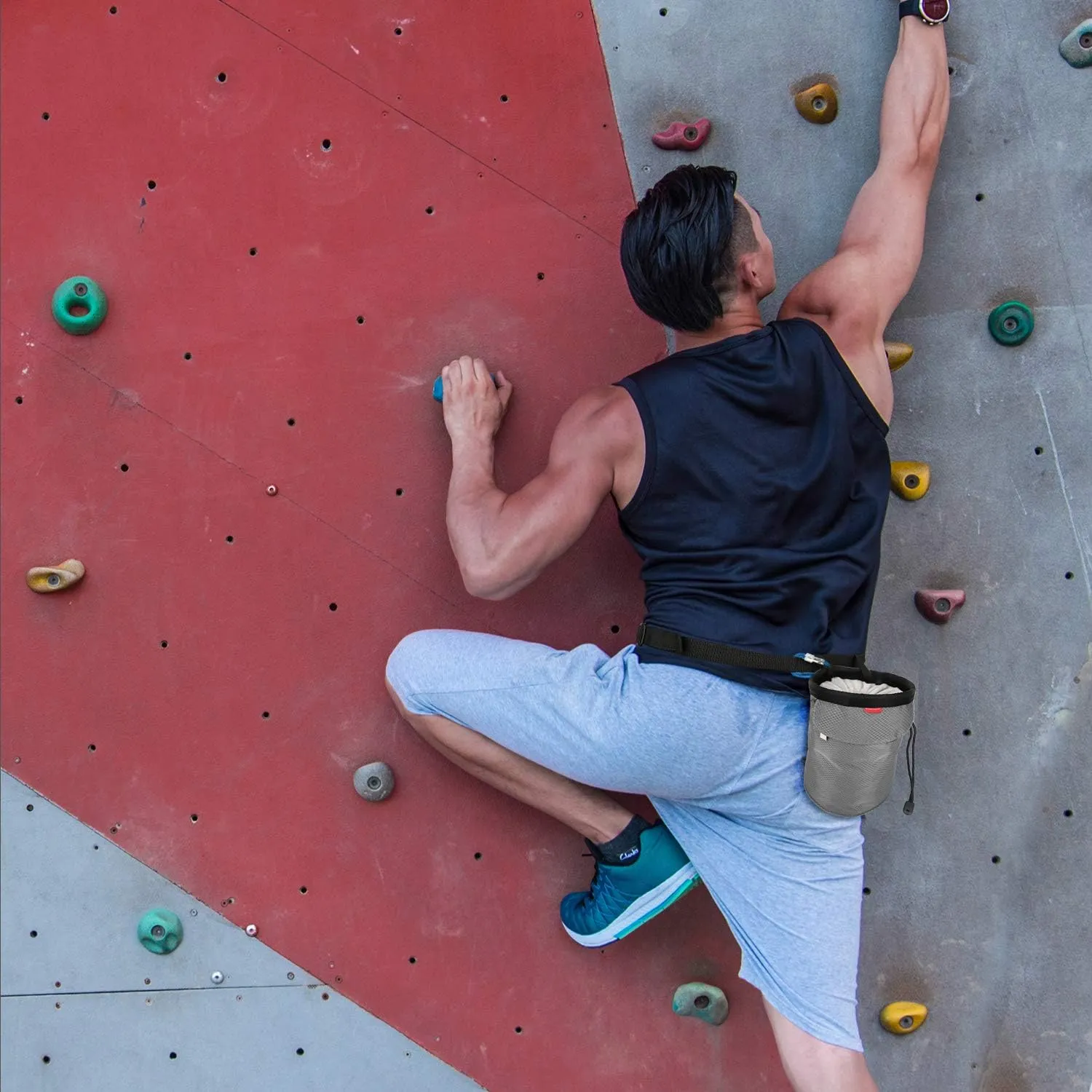 MoKo Rock Climbing Chalk Bag, Bouldering Chalk Pot Bucket with Adjustable Belt & Carabiner Drawstring Climbing Gear