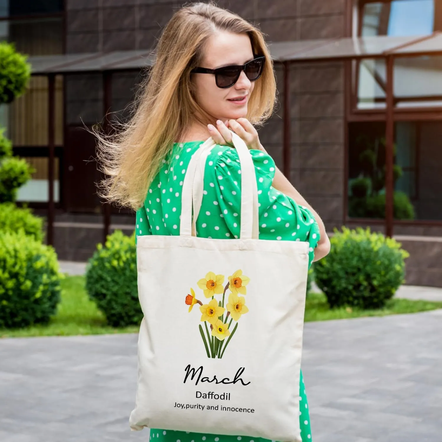 OUZ Birthday Flower Canvas Tote Bag, Birth Month Flower Personalized Gift for Her Mom Friend Birthday Graduation Christmas