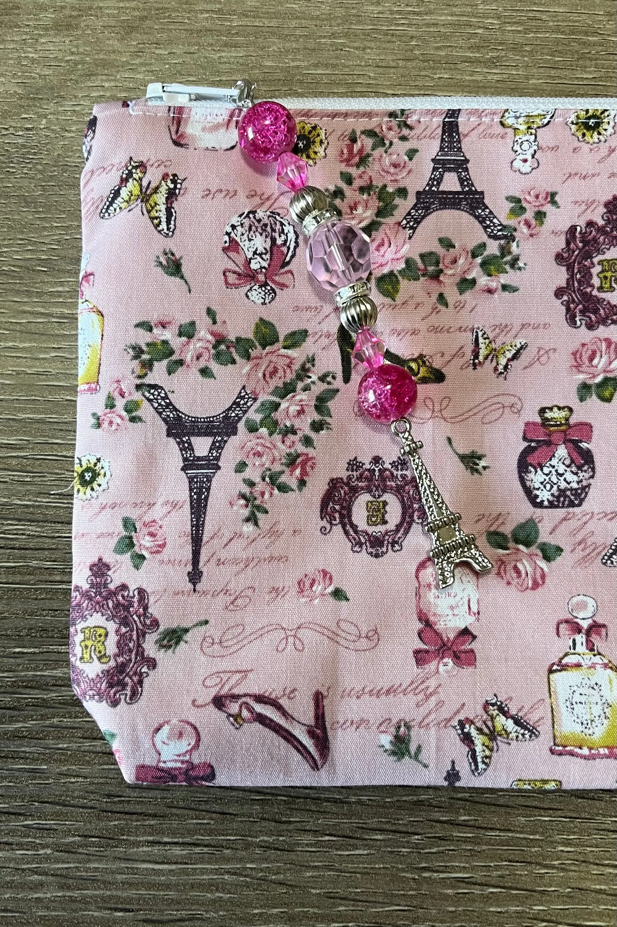 Paris Pouch with boxed bottom - 19.5cm x 14cm with Zipper Charm