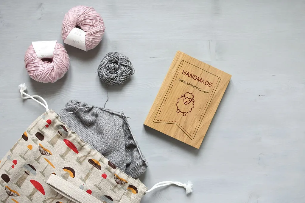 Project Bag. Drawstring Knitting Project Bag with Toile de jouy print.