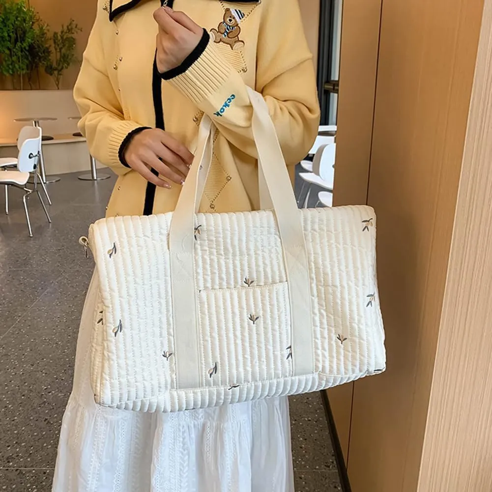 Quilted Travel Duffle Bag for Women Diaper Bag Embroidered Nappy Organizer Cute Cartoon Messenger Bag with Zipper M