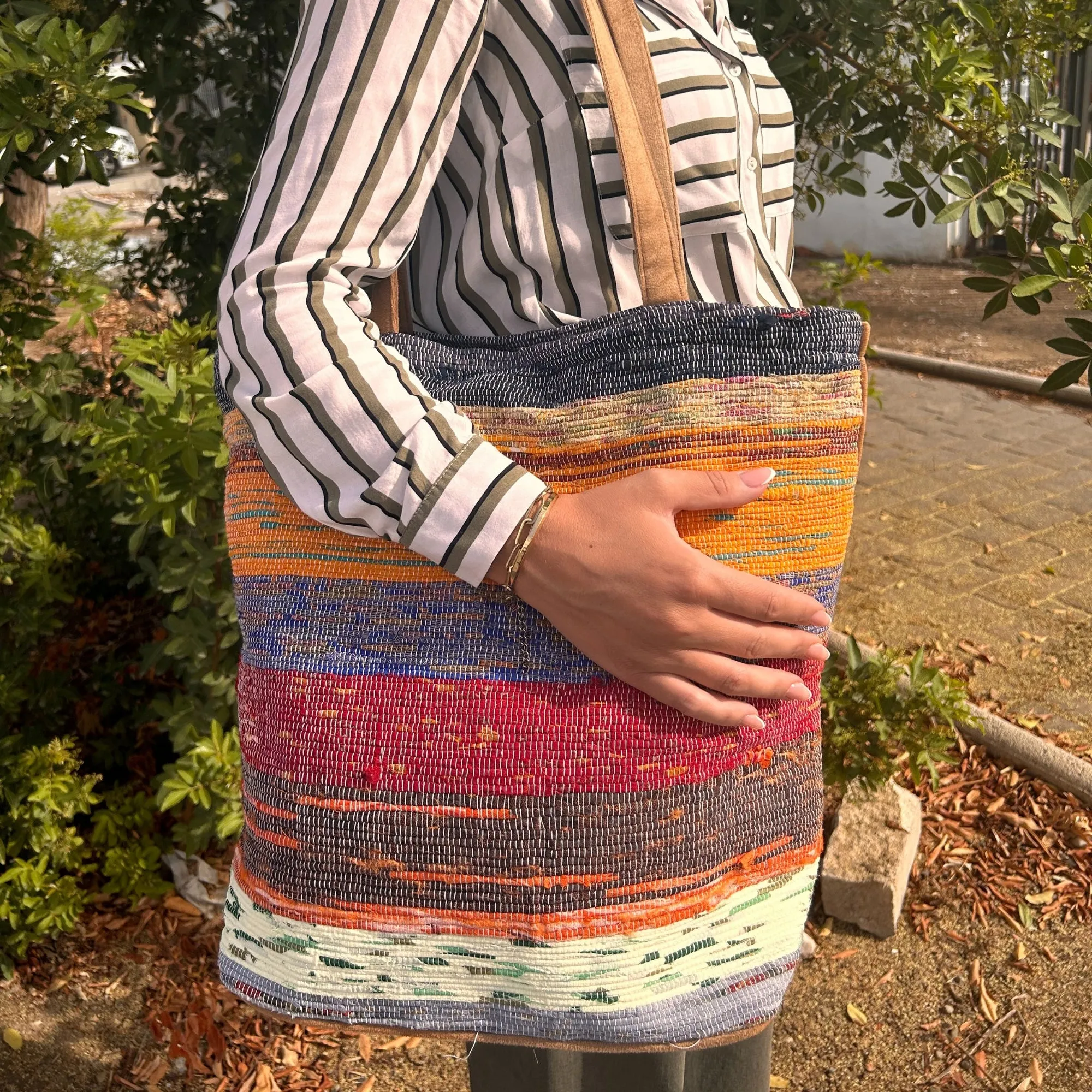 Recycled Big Rug Bag – Oversized Eco-Friendly Boho Tote in Mushroom Tones