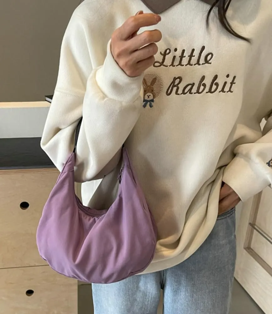 Small Crescent Handbag for Women Cute Nylon Crossbody Bag Half Moon Y2K Underarm Shoulder Bag with Adjustable Strap
