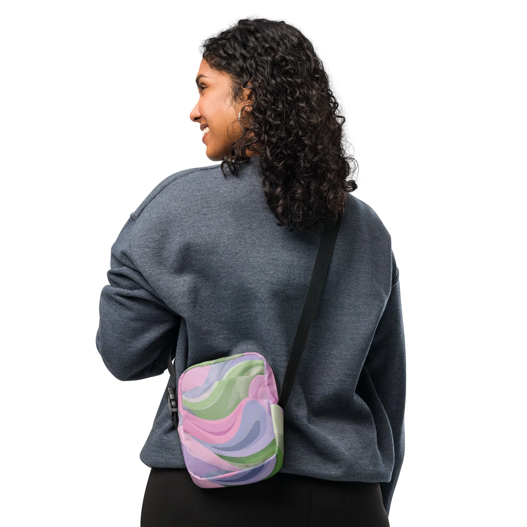 Tranquil Waves – Crossbody Gift for Adventurers