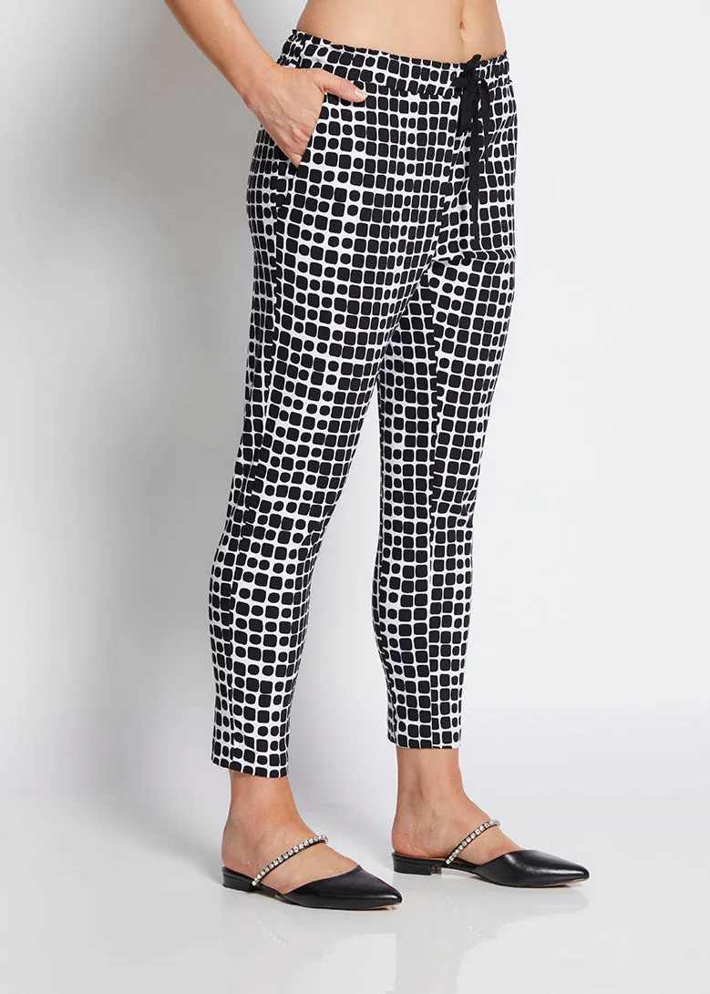 Weekend printed bengaline drawstring pant in Stark Black print