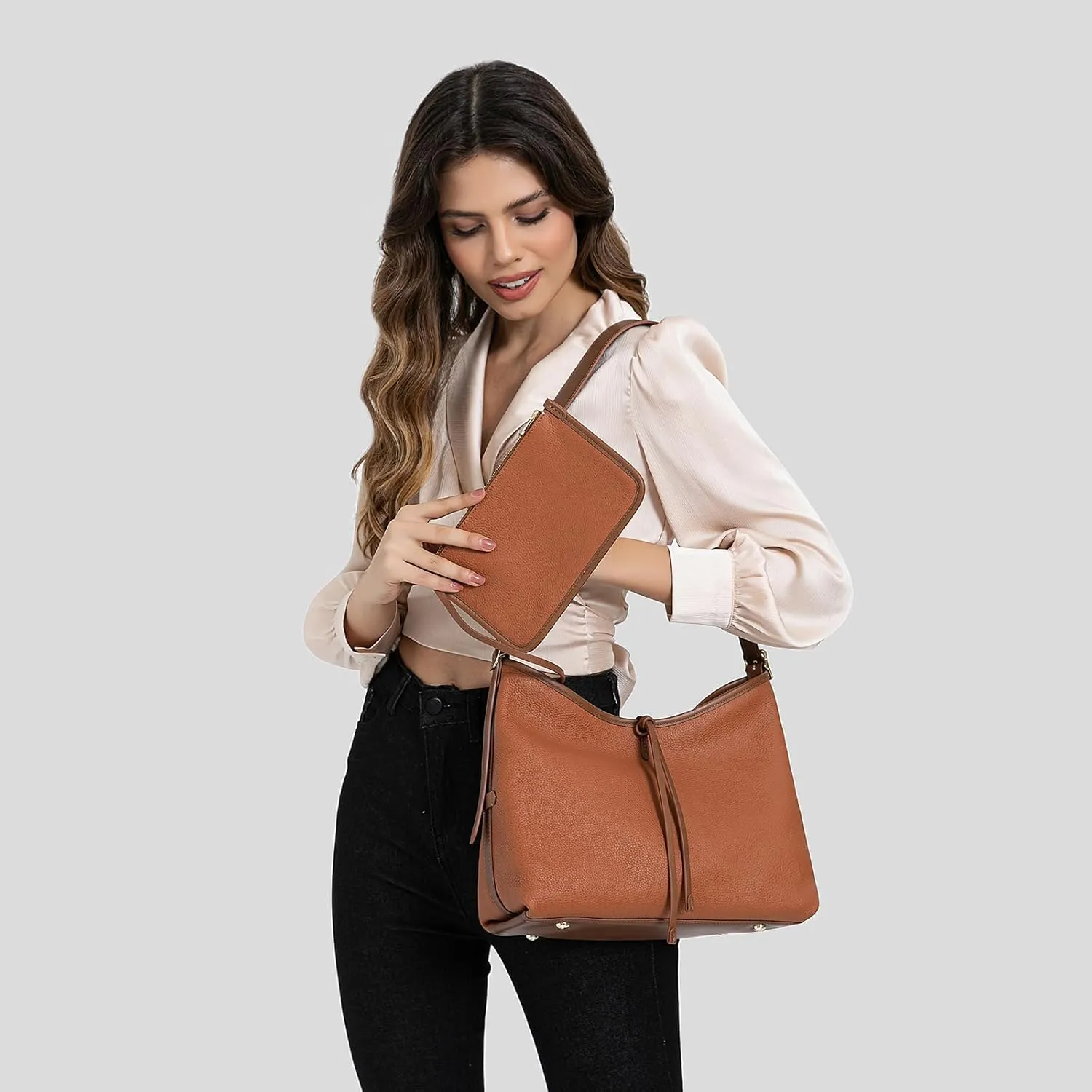 Women's Pleated Cowhide Single Shoulder Crossbody Bag